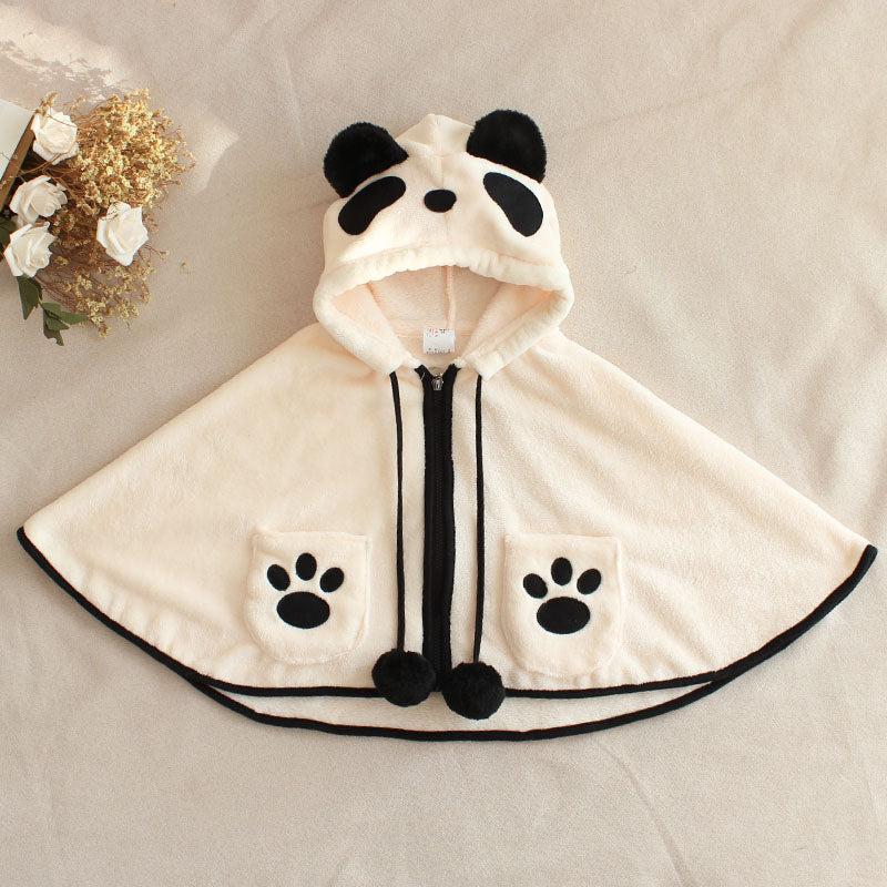 フロントジッパー付き子ども用パンダフードケープのディテール
