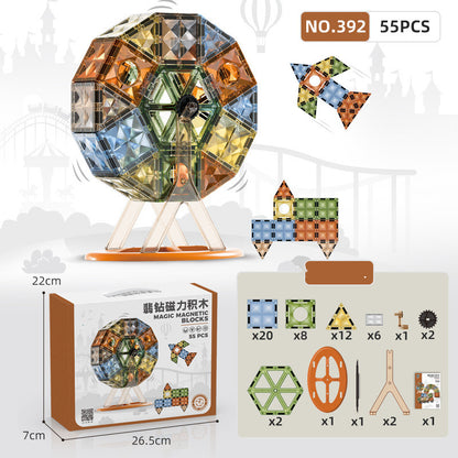 子どもが窓パネルブロックを組み合わせてタワーを作っているイメージ
