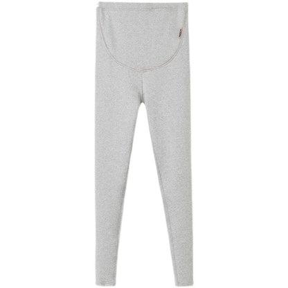 ライトグレーのマタニティレギンスの全身着用イメージ
