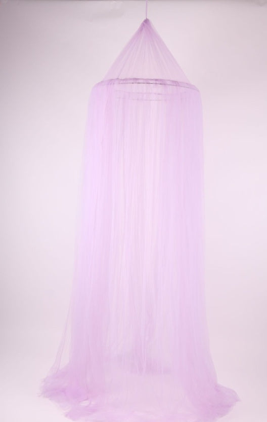 淡いライトパープルのメッシュドーム天蓋を正面から撮影したふんわりシルエットの写真（ライトパープル キャノピー）
