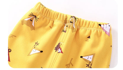 総ゴムウエストで履きやすいイエローロングパンツのウエスト部分アップ
