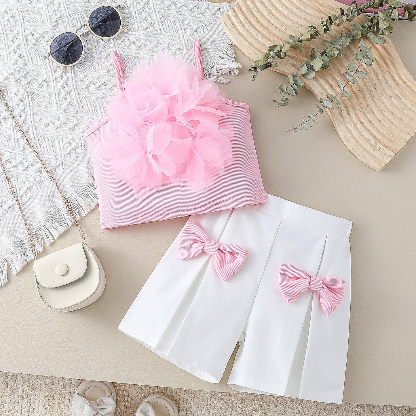 ふんわり立体フラワーで華やぐ 女の子ノースリーブキャミソールトップス×ショートパンツ 2点セット ポリエステルスパンデックス 18〜24ヶ月〜6歳