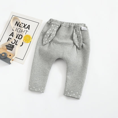 柔らかいコットン素材とふわふわ裏地の質感アップ
