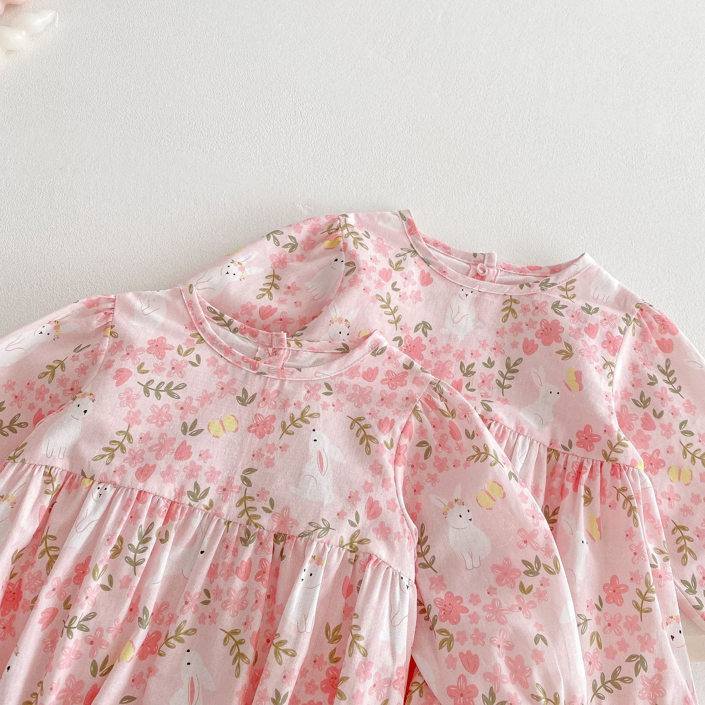 ふんわり花柄とうさぎプリントで春秋コーデが華やぐ 女の子ワンピース＆ロンパースセット コットン 66~120cm