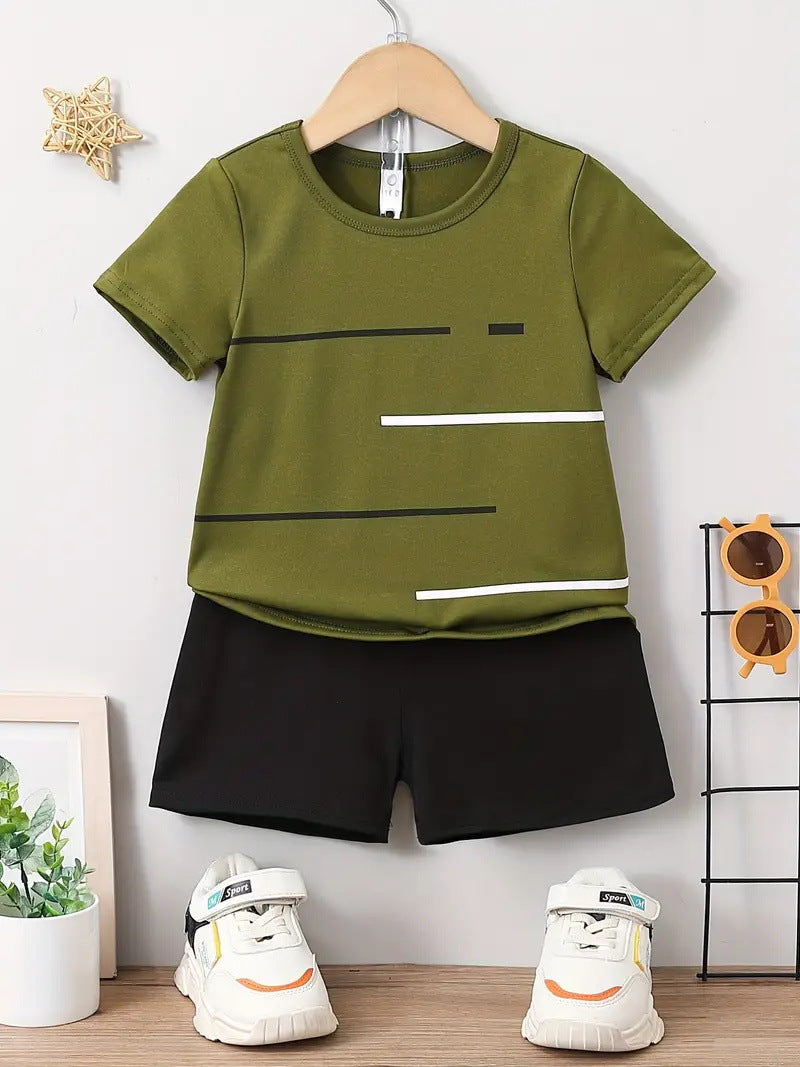 さらっと快適に夏を走れる 男の子スポーティー上下セット 半袖Tシャツ＆ショートパンツ 配色ラインデザイン ポリエステル吸汗仕様 100〜160cm