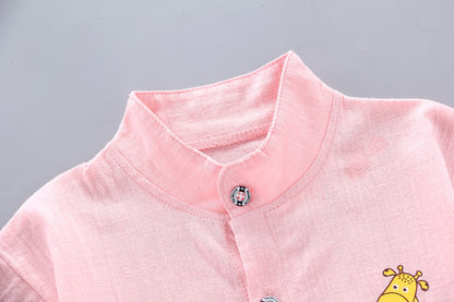 さらり薄手で夏のおでかけがきちんと決まる 男の子半袖シャツ＆ショートパンツセット キリン柄アニマルプリント コットン 80~110cm