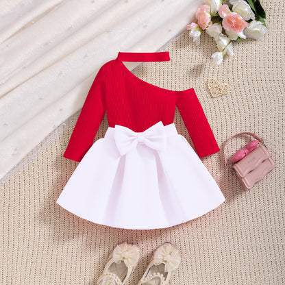 生地の質感とステッチが分かるトップスディテール写真
