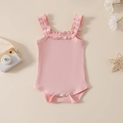 フリル肩ひも付きピンクロンパース 単体の全体
