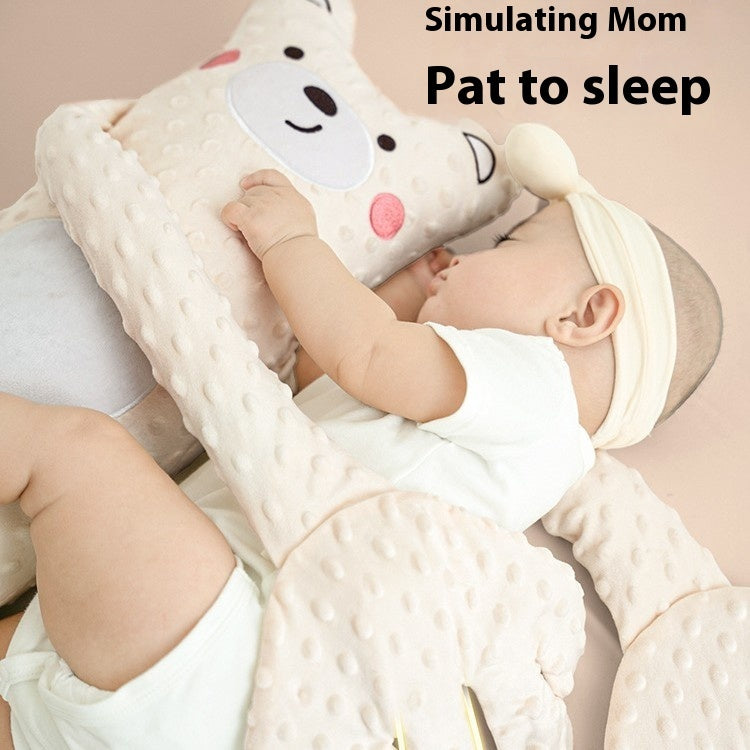 表面のソフトファブリック素材と立体ステッチのディテールアップ
