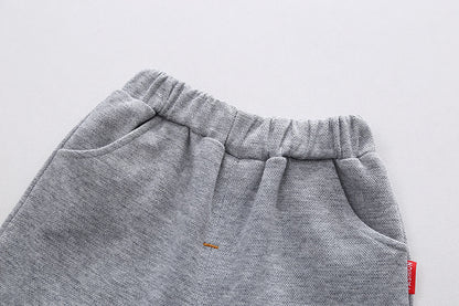 イエローのくま柄トップスとパンツセット
