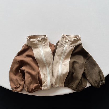 カジュアルコーデに合わせやすいシンプルシルエットの長袖ジャケット
