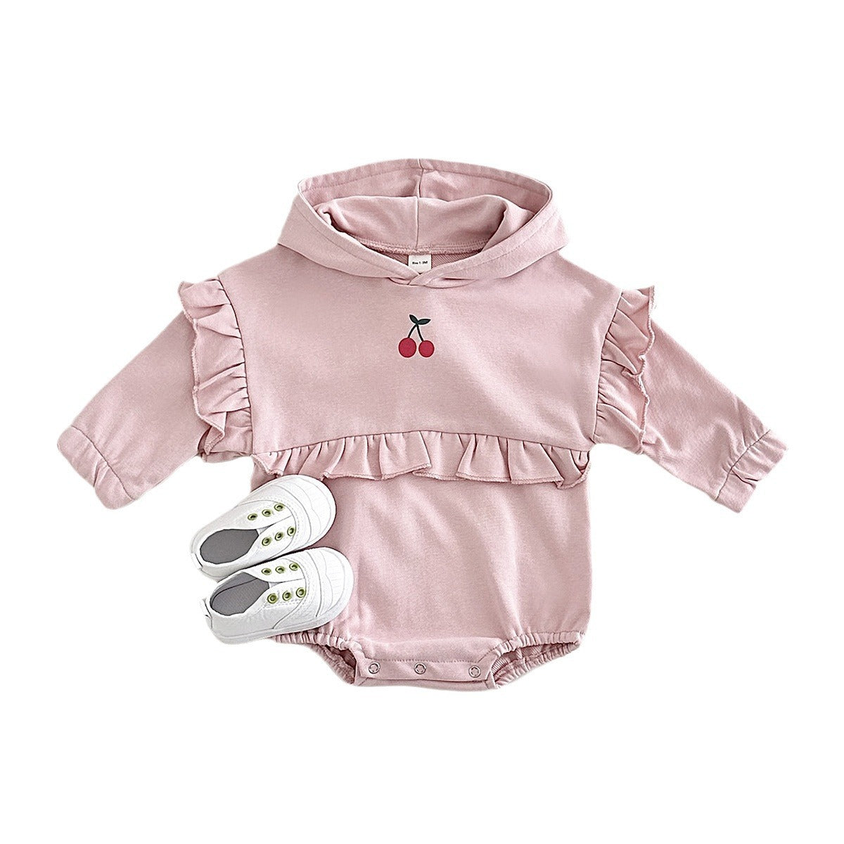 チェリー刺繍のディテールクローズアップ
