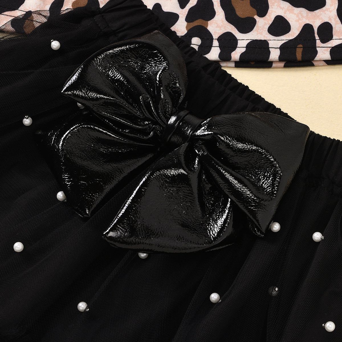 ふんわりチュールで特別感が叶う 女の子レオパード柄長袖トップス＆チュールスカートセット ビッグリボンデザイン 90~130cm