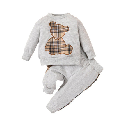 グレーカラーの柔らかいコットンセットアップ
