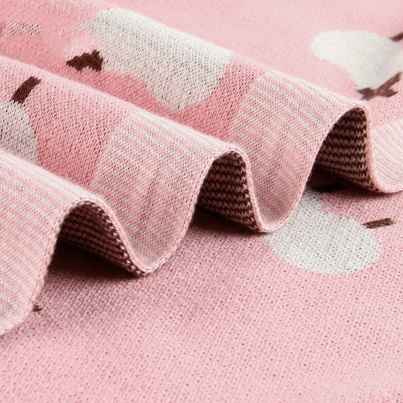綿100％素材のやわらかな質感が伝わるベビー毛布の生地アップ（コットン ベビーブランケット）
