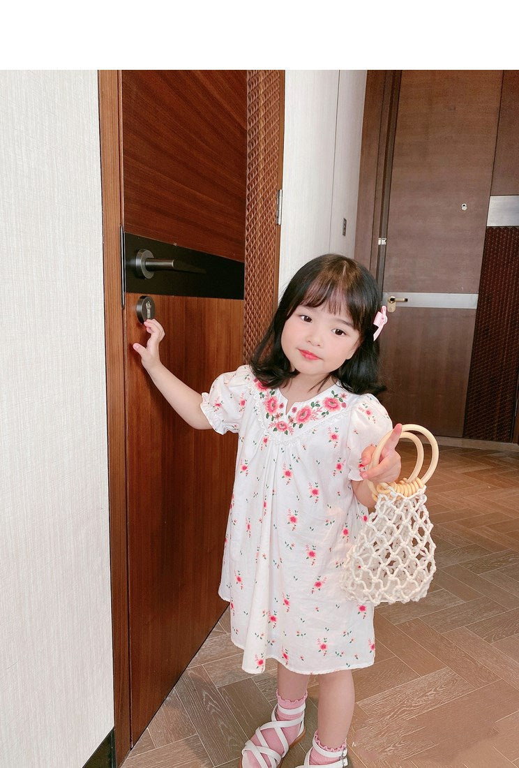 可憐な刺繍で上品にきまる 女の子半袖ワンピース チェック・小花柄 コットン100% 身長95~130cm対応