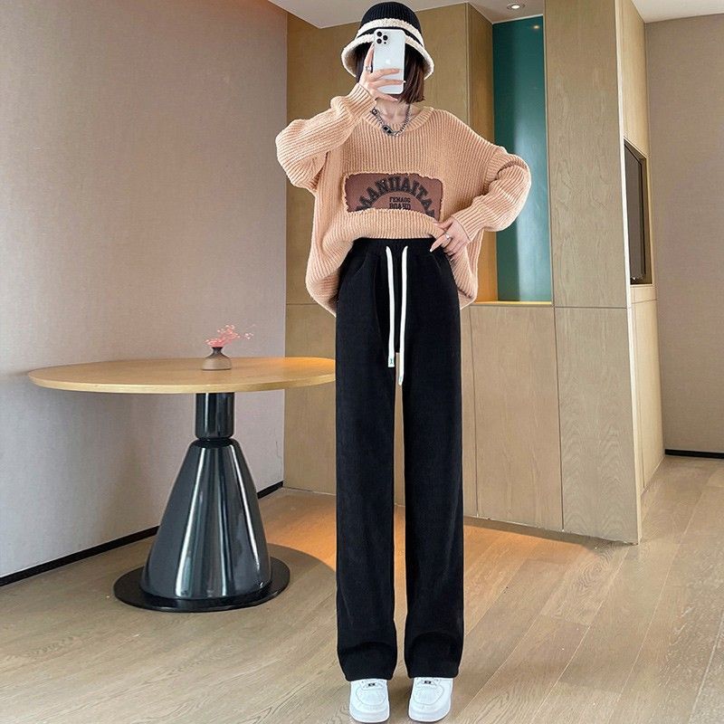 ダークカラーのマタニティロングパンツ着用シルエットイメージ
