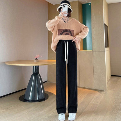 ダークカラーのマタニティロングパンツ着用シルエットイメージ
