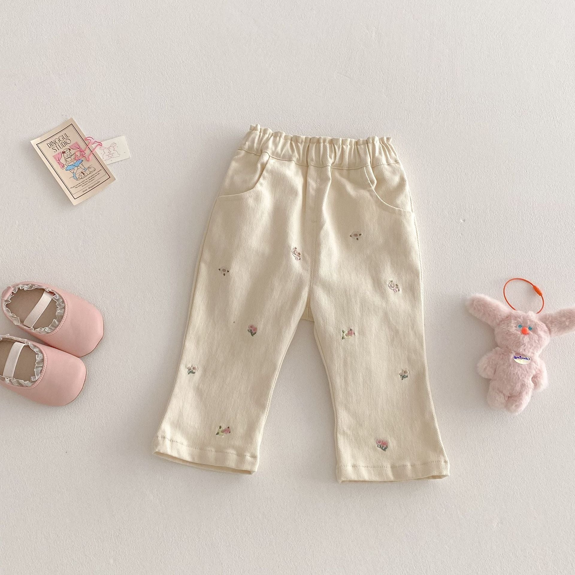 コットン長袖シャツの袖ディテール
