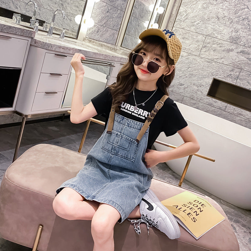 さらっと夏映えカジュアルが完成する 女の子半袖トップス＆サスペンダースカートセット レターロゴデザイン コットン90% 110~160cm