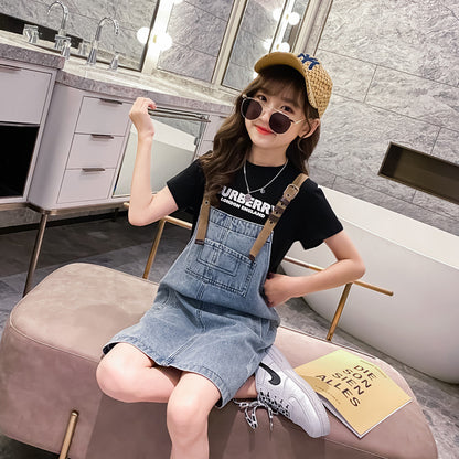 さらっと夏映えカジュアルが完成する 女の子半袖トップス＆サスペンダースカートセット レターロゴデザイン コットン90% 110~160cm