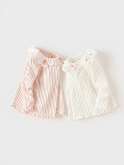 無地ベビートップスの袖ディテール
