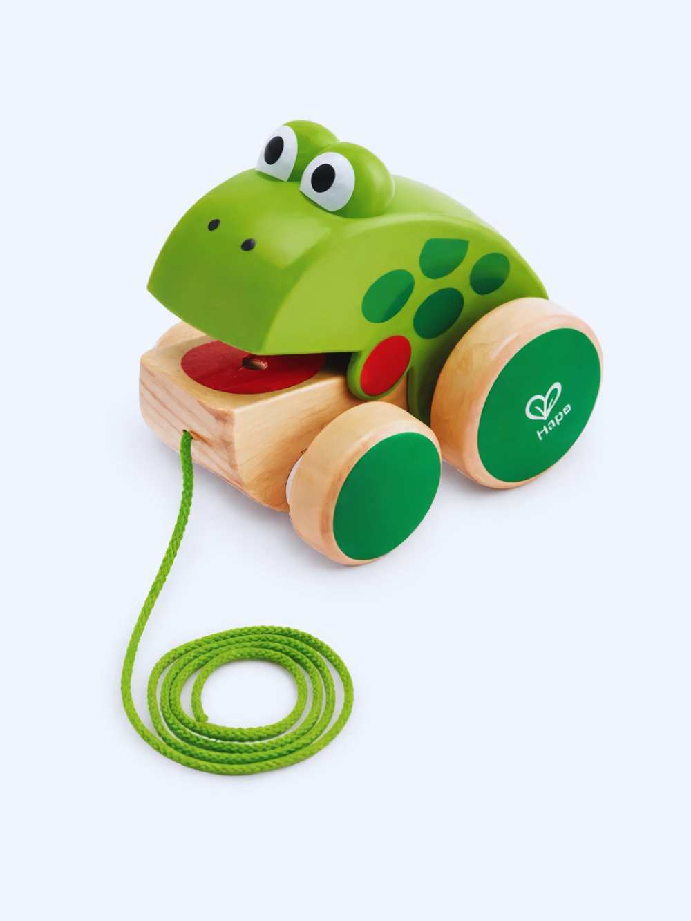 白背景でひも付きのカエルデザイン木製プルトイを正面から写した商品写真
