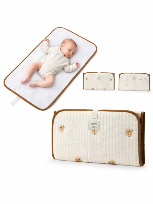 ポータブルおむつ替えマット 全体イメージ（おむつ替えシート・外出用）
