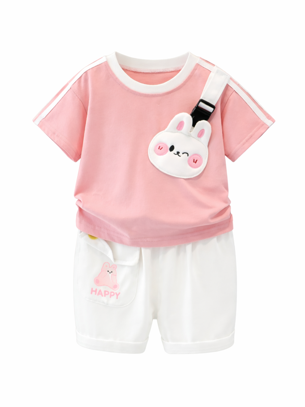 白背景に並べたキッズ用上下2点セット。ピンクの半袖Tシャツ（白いリブ襟と袖のライン入り）と白いショートパンツの組み合わせで、うさぎ顔のミニショルダーポーチが付いている。
