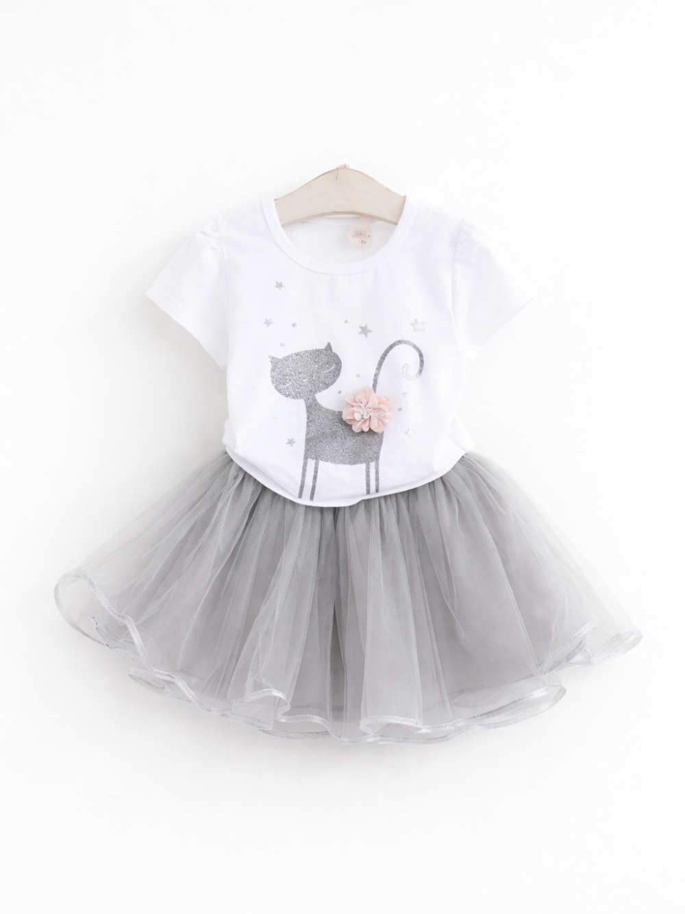 女の子用ネコプリントチュールドレス（ホワイト×グレー）｜ラメ猫モチーフ・ピンク花飾り付きの半袖ワンピース