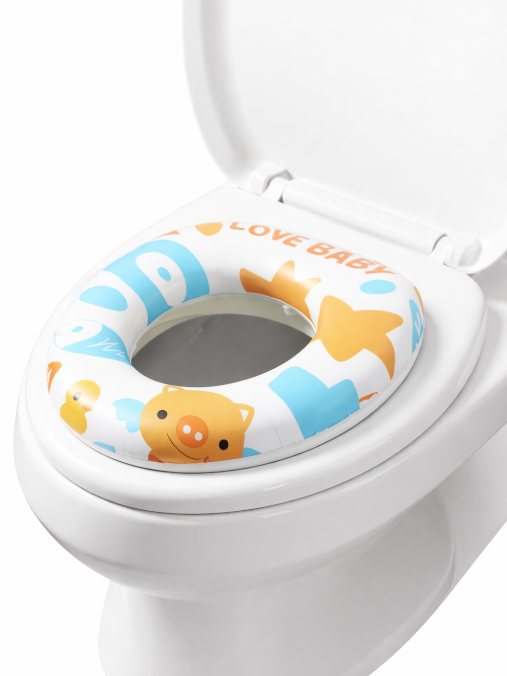 子ども用補助便座クッションをトイレに装着したイメージ。白地にカラフルな動物柄と「LOVE BABY」ロゴが入ったやわらかいリング形状。