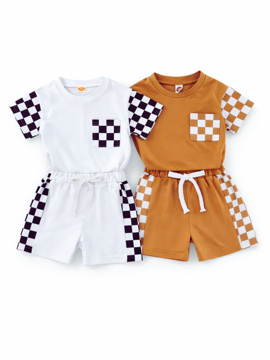 ホワイトとアンバーのチェッカーボード切り替え半袖シャツ＆パンツセット全体
