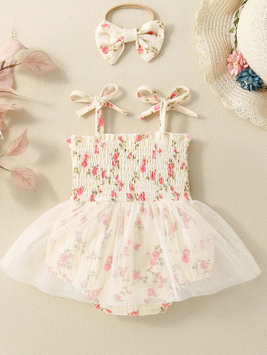 ピンクフラワーの花柄キャミロンパース チュールスカート付きとリボンヘアバンド 全体
