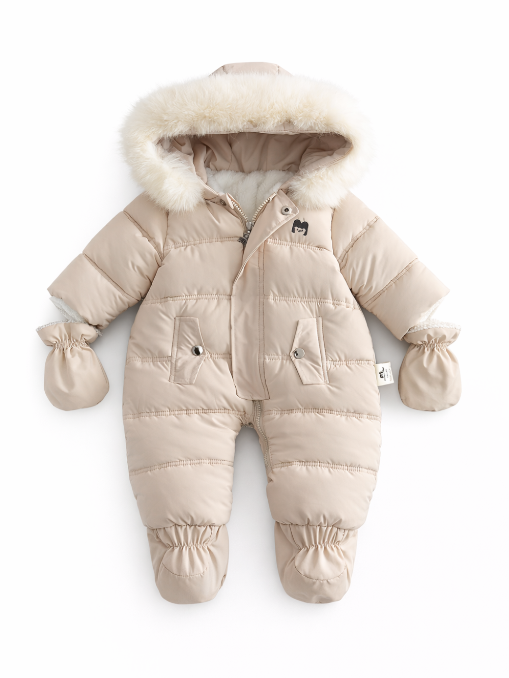 ジッパー開閉がしやすいベビー防寒カバーオール胸元
