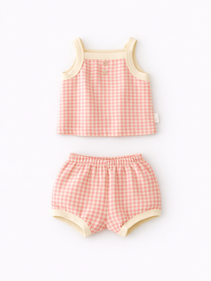 ピンクのチェック柄ノースリーブトップスとショートパンツの子どもパジャマ上下セット

