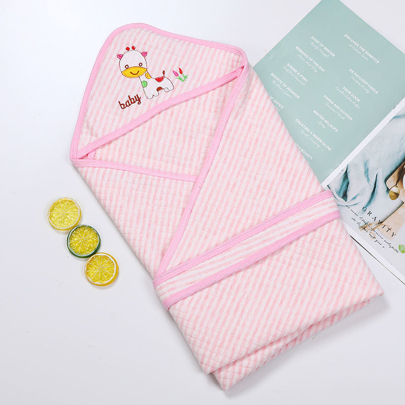 コットンキルト ベビーブランケット スワドル　ピンクのフード付きデザイン（おくるみ）
