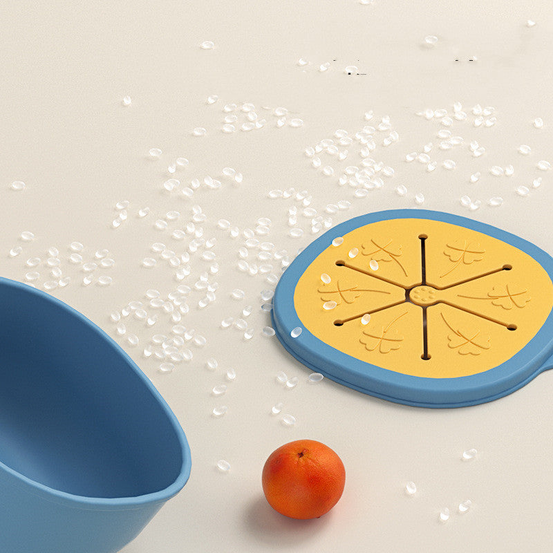 フタを外して中身を入れられる状態のベビー用PPシリコンボウルの画像
