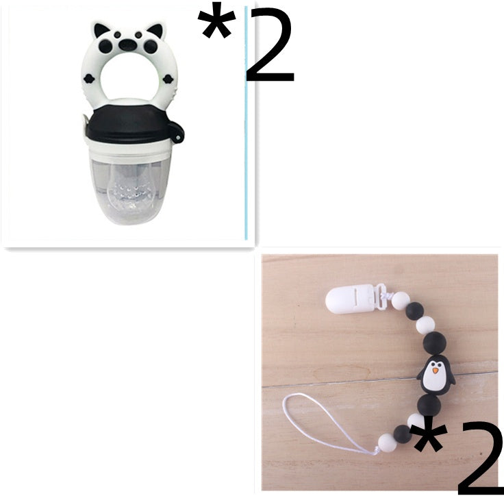 果物や野菜を入れて吸えるベビーフィーダー
