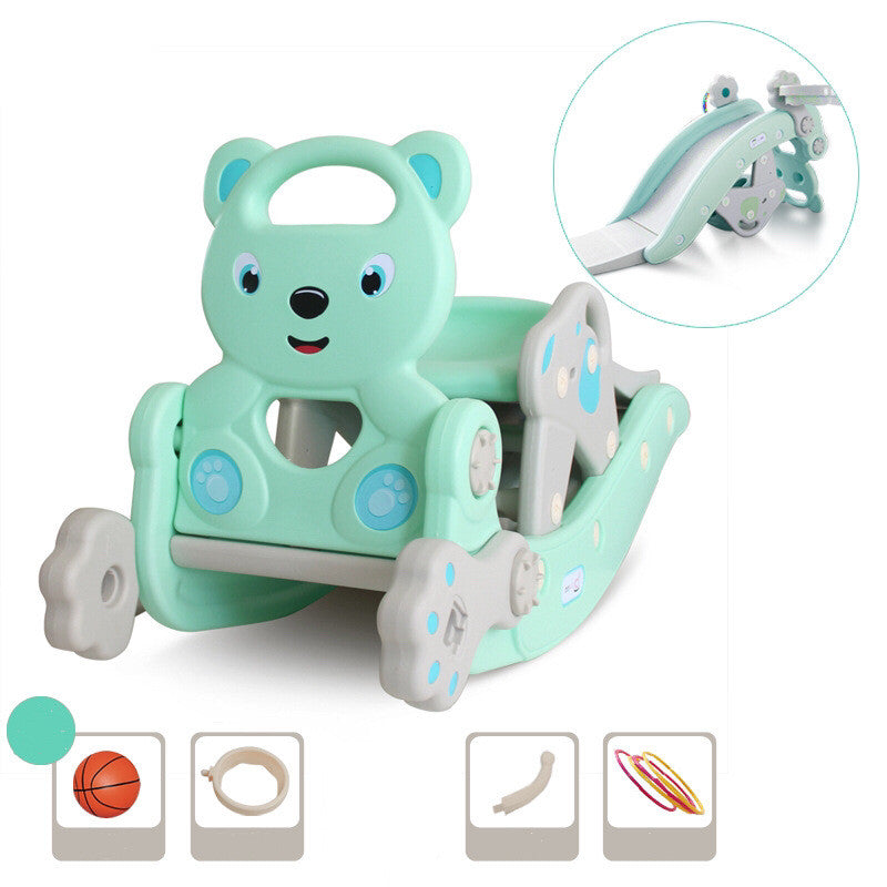 すべり台部分とステップが分かりやすいロッキングホース横からの画像（すべり台付き遊具）
