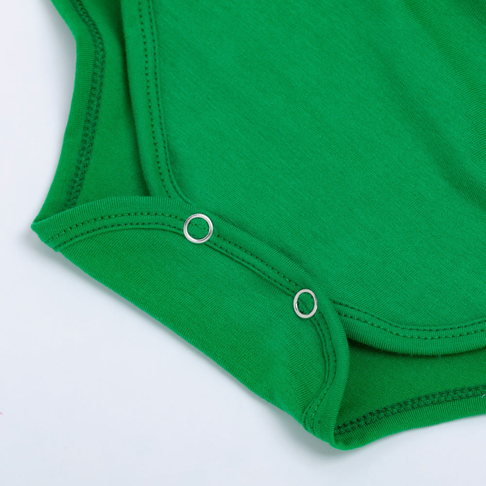 かわいいエルフデザインのベビー服
