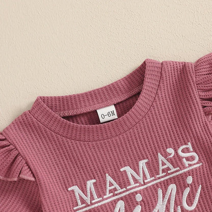 クルーネックと肩フリルが可愛いワッフルトップス襟元ディテール
