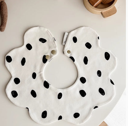 柔らかいベビーよだれかけ 通気性の良い平織りコットン
