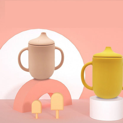 6ヶ月頃から安心して練習できる 快適こぼれにくい ベビー用シリコンストローマグ ハンドル付き 漏れにくい・落としても安心 トレーニングカップ 直径6.5cm