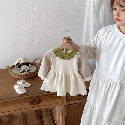 プリンセス風デザインのガールズドレス
