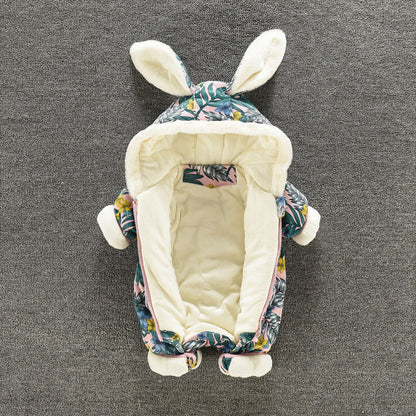 ポリエステル中綿入りベビーウェア生地アップ
