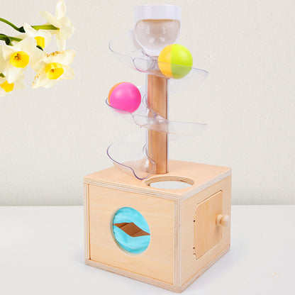 木製ボール転がし回転トラックの全体像とカラーボールのセットイメージ
