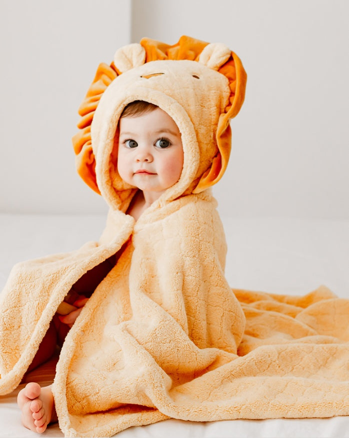 ライオンカラー フード部分アップ たてがみデザイン（フード付きベビーバスタオル・綿100%）
