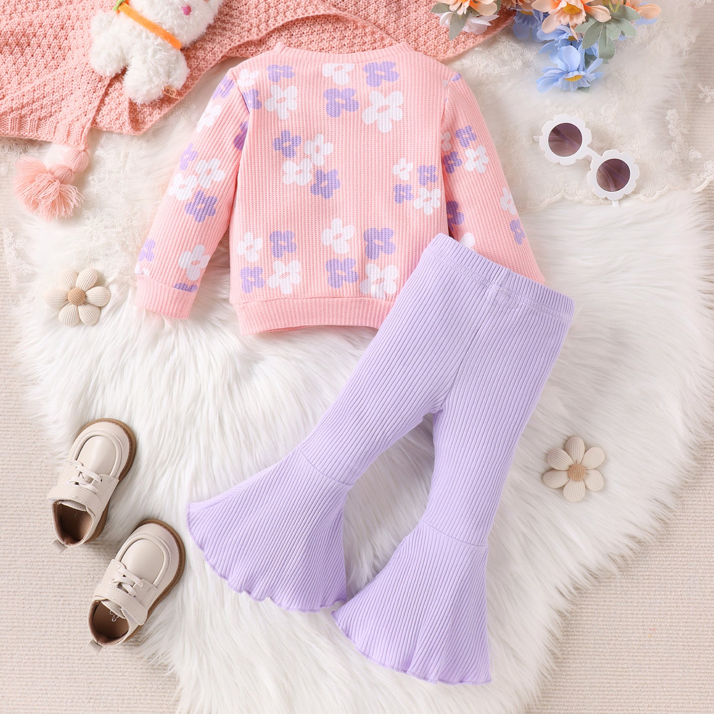 柔らかなコットン生地で仕立てた半袖トップス＆パンツセットの全体イメージ写真
