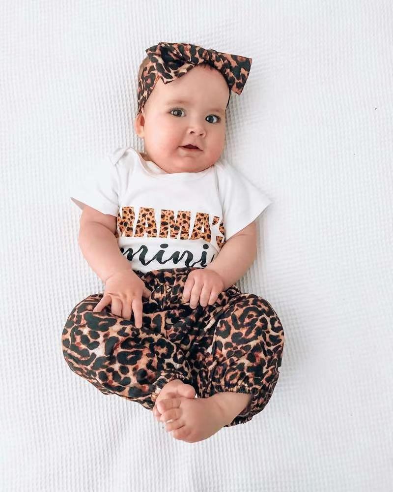 きゅんと映えるリンクコーデが完成する 女の子半袖ロンパース＆レオパード柄ロングパンツ＆ヘアバンド3点セット レタープリント コットン 70~100cm