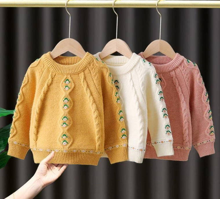 うさぎファー素材の柔らかい長袖プルオーバー
